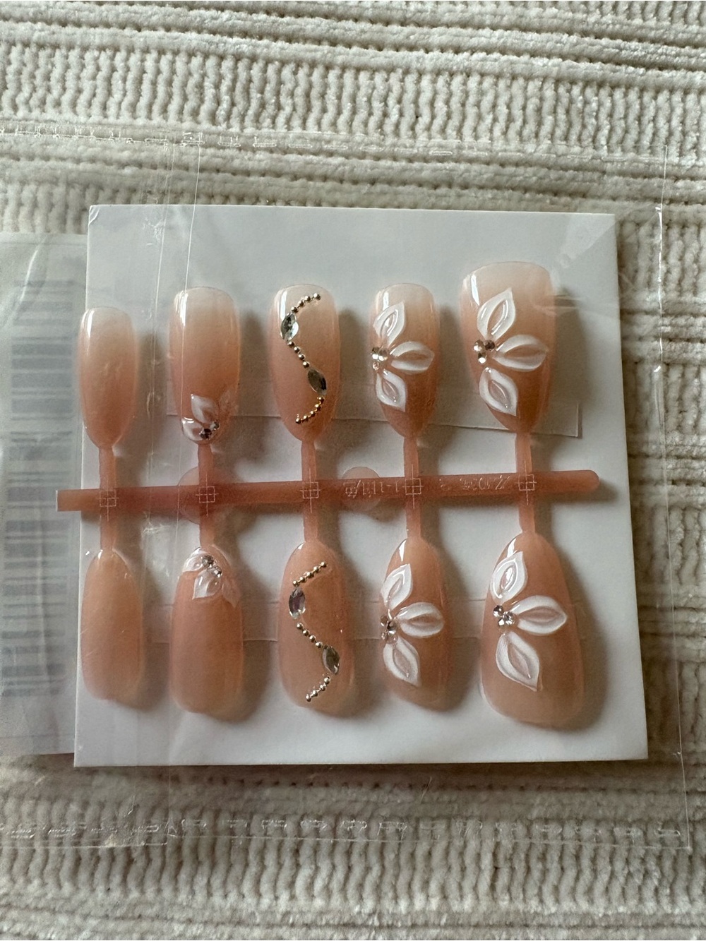 Peach Floral Press-On Nails with Gem Accents Size Medium